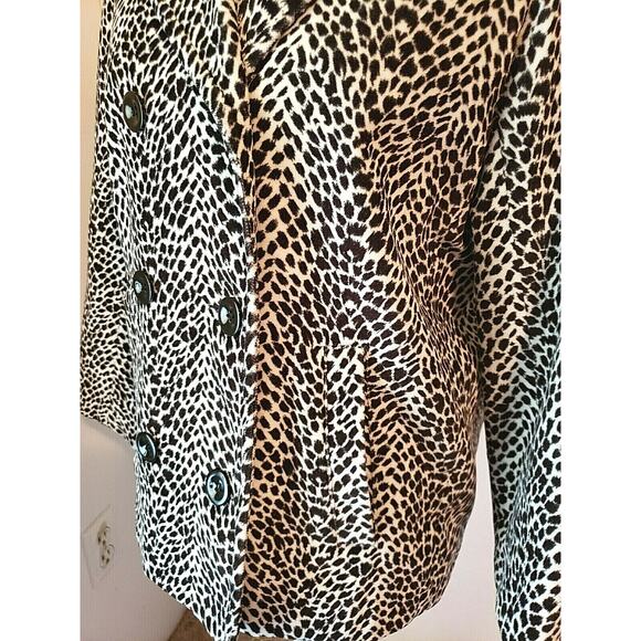 Liz Claiborne Womens Black Leopard Print Soft Double Button Up Jacket Coat S - Picture 3 of 3